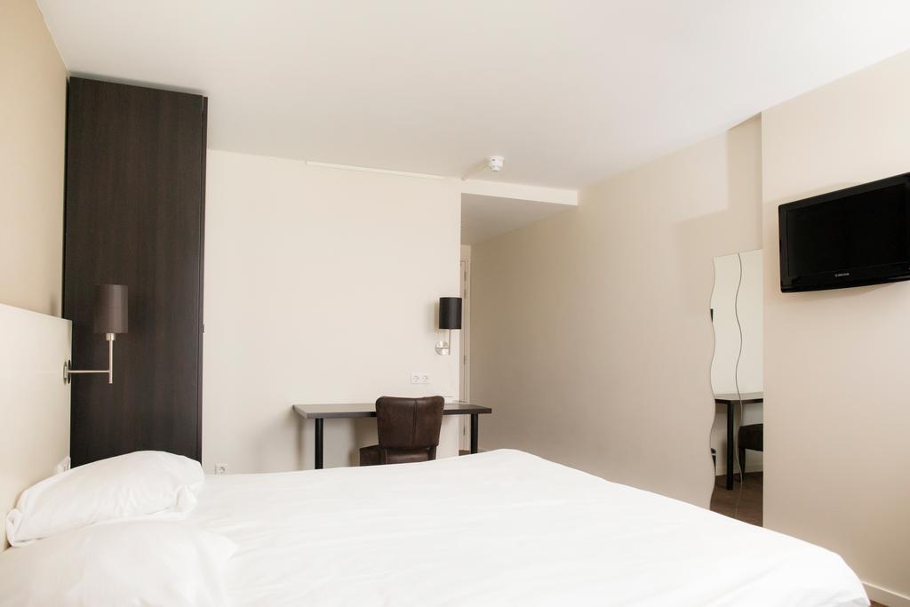 Hotel Васенар Стая снимка