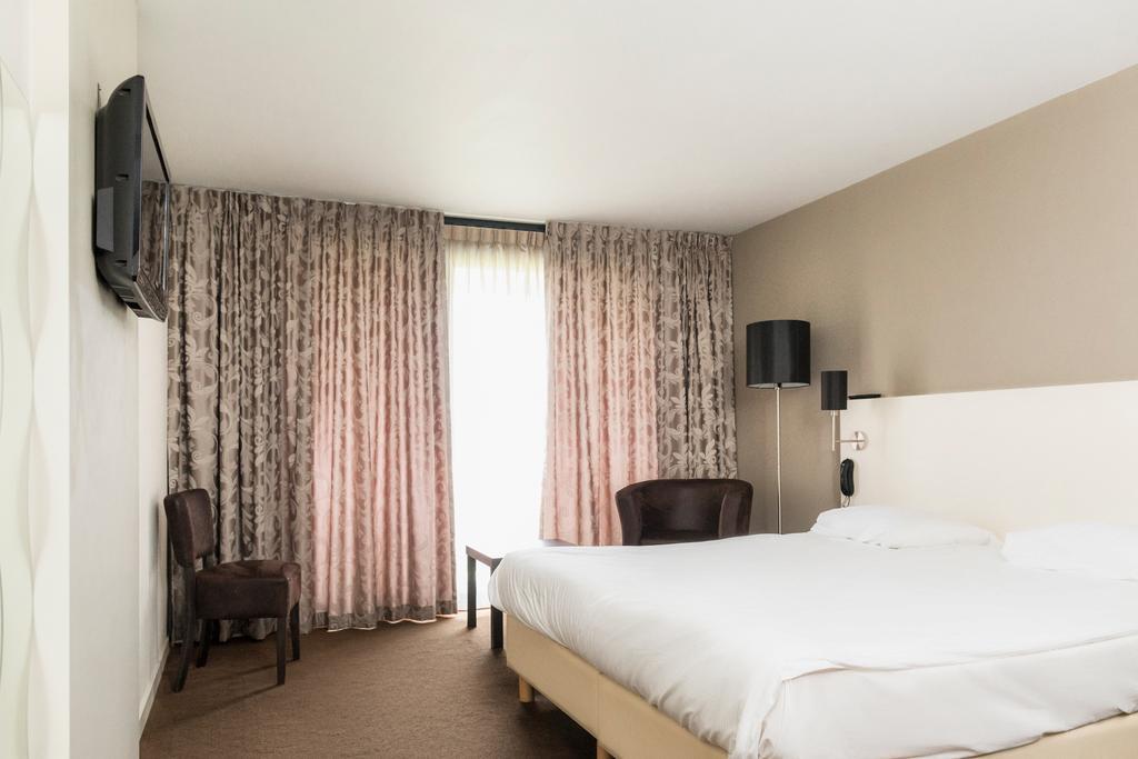 Hotel Васенар Стая снимка