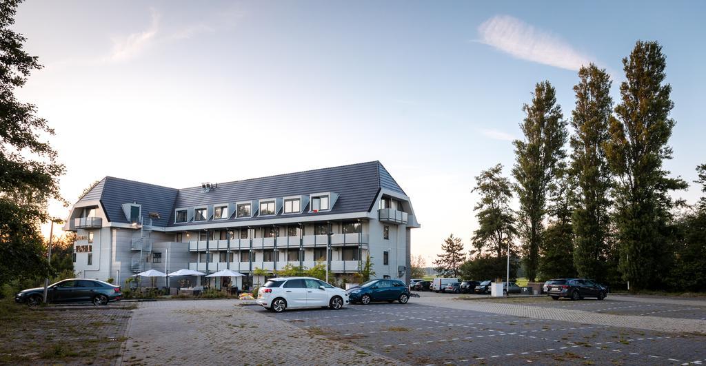 Hotel Васенар Екстериор снимка