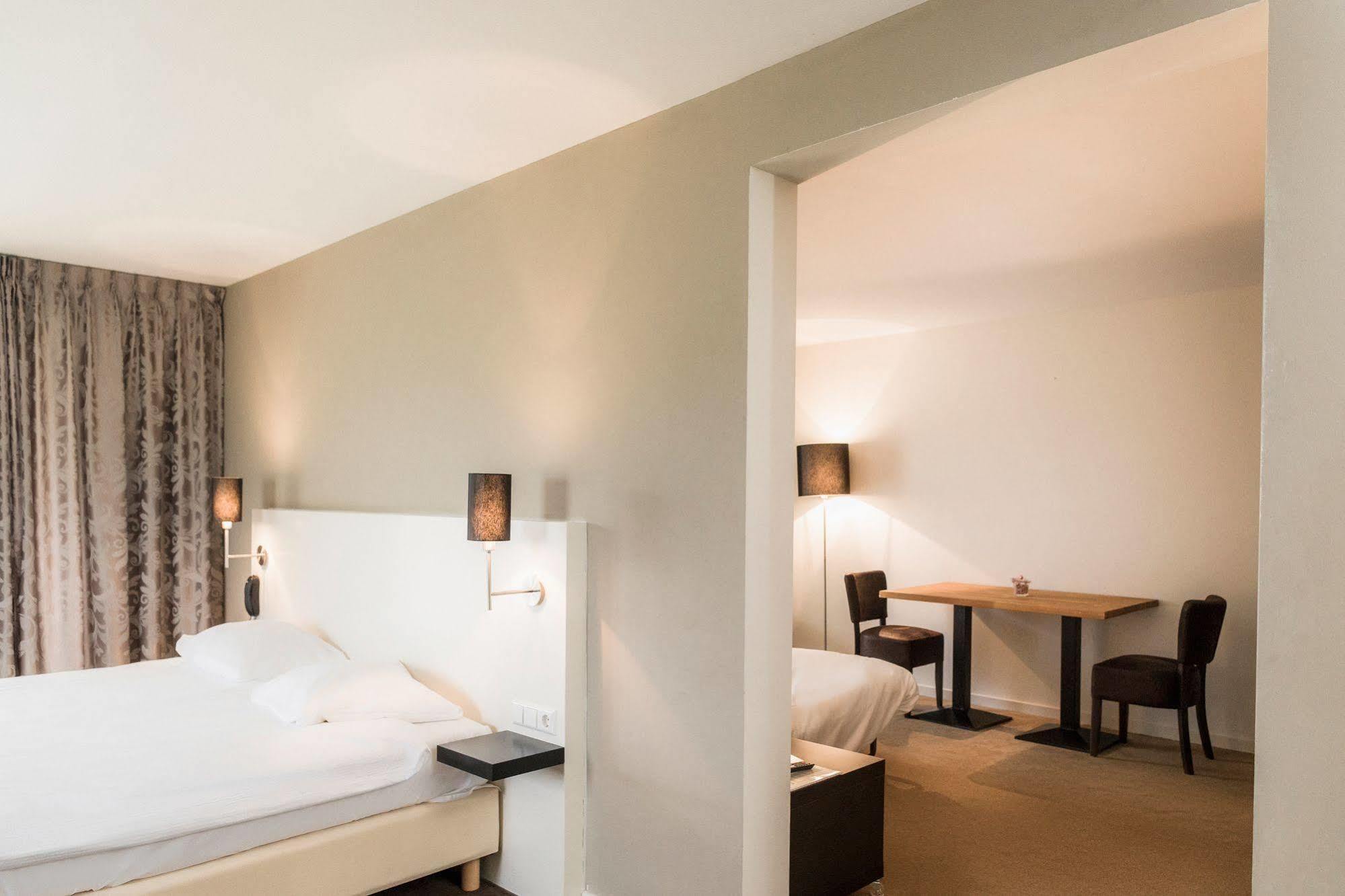 Hotel Васенар Екстериор снимка